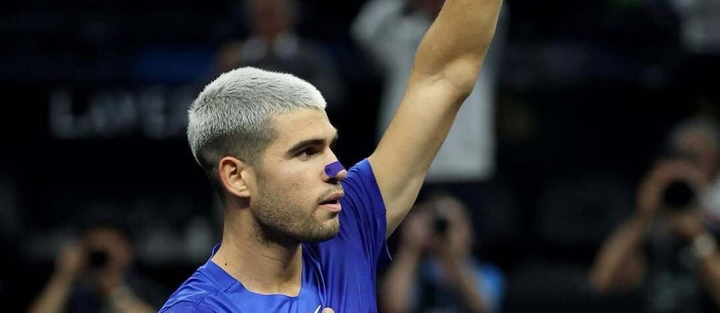 Carlos Alcaraz wearing a Gudslip nasal strip during a match